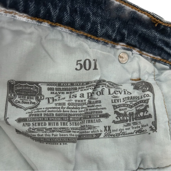 Levi's Women's Straight Leg Blue Jeans - Picture 6 of 6